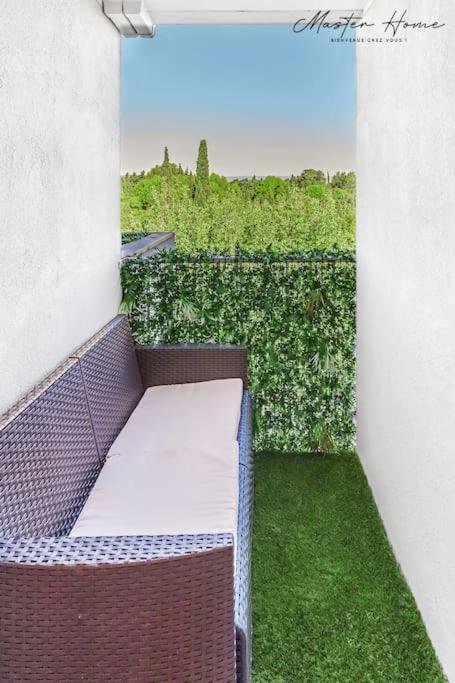 Gout De Luxe A Narbonne T3 Climatise, Spa, Parking Exterior photo